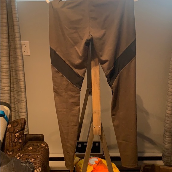 Leggings - Picture 2 of 4